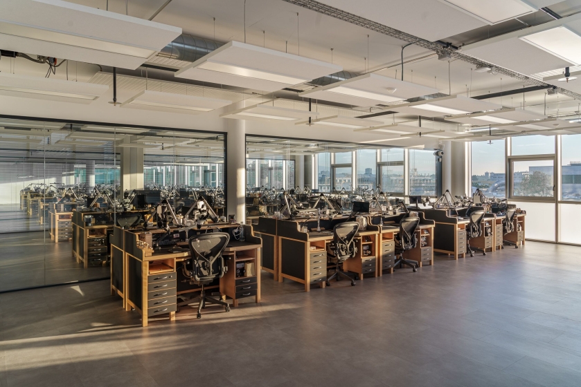 Lumière, ergonomie et performance dans un atelier nouvelle génération