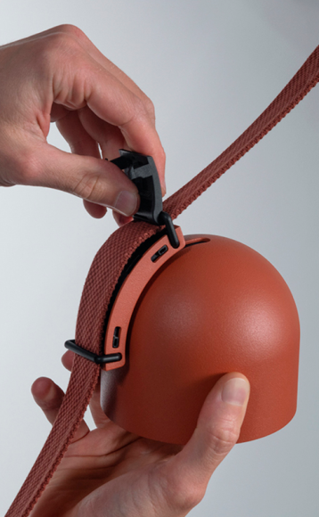Une sangle conductrice réglable